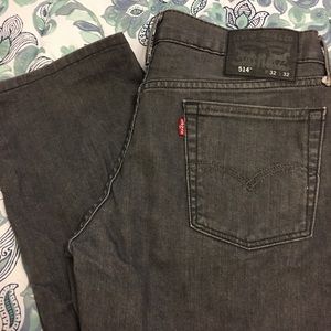 Men’s Levi’s 514 Jeans.